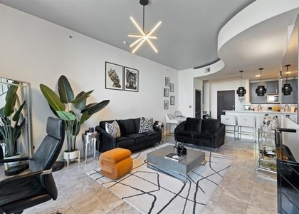 400 W Peachtree Street Nw - Photo 1