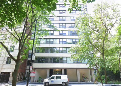1540 N State Parkway - Photo 1