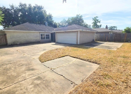 17602 Favor Bend Drive - Photo 1