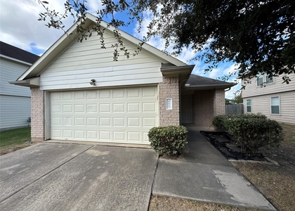 6011 Brenwood Trails Lane - Photo 1