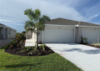 18822 Copperhead Court N - Photo 1