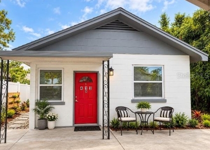 413 E Floribraska Avenue - Photo 1