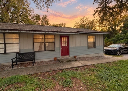 1788 Poinsettia Avenue - Photo 1