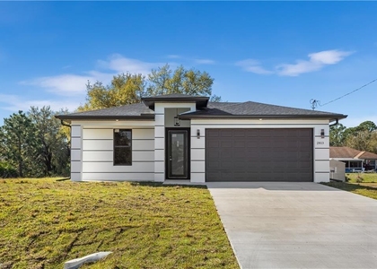2813 50th Street Sw - Photo 1