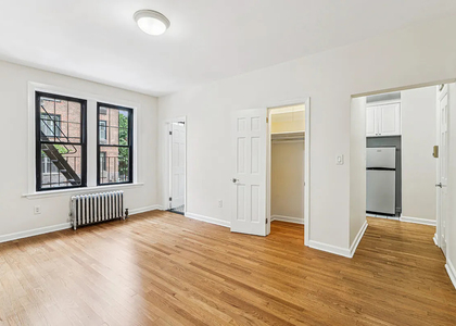 West 10th & Bleecker - Photo 1
