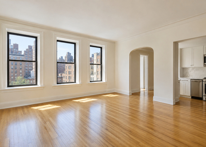 520 West 43rd Street - Photo 1