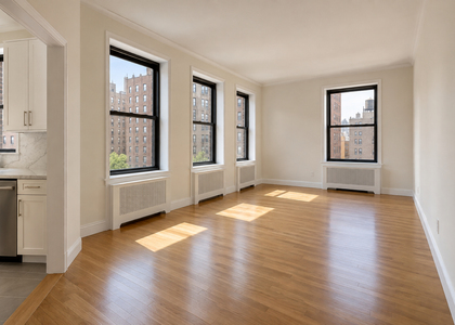520 West 48th Street - Photo 1