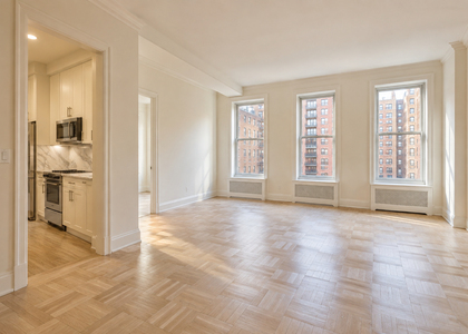 777 6th Avenue - Photo 1