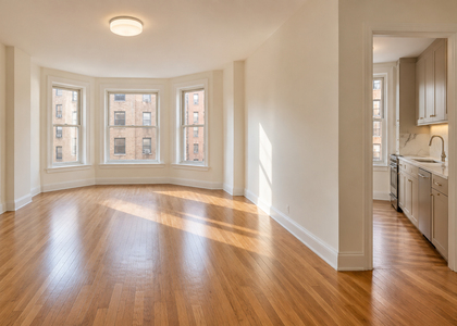 300 East 75th Street - Photo 1