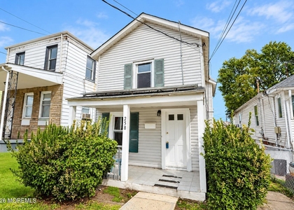 258 Fisher Avenue - Photo 1