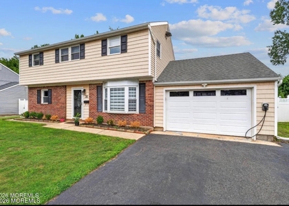 31 Peach Tree Road - Photo 1