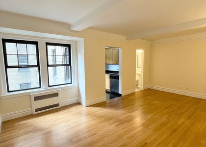 Christopher Street - Photo 1