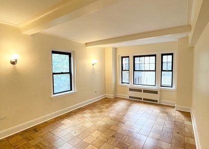 Christopher Street - Photo 1