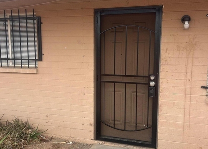 2128 W Devonshire Avenue - Photo 1