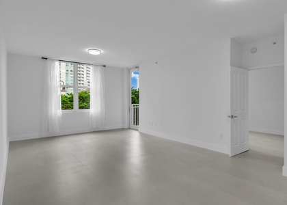 511 Se 5th Avenue - Photo 1