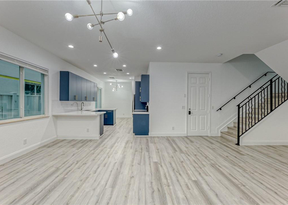 500 Sw 4th Avenue - Photo 1