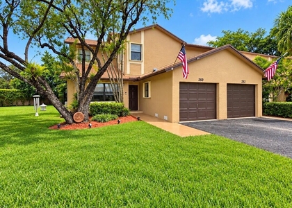 250 Lakeside Circle - Photo 1