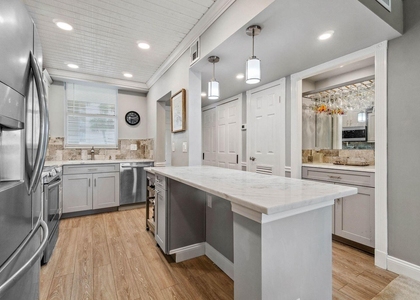 100 Paradise Harbour Boulevard - Photo 1