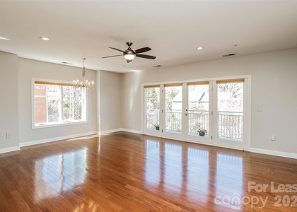 1829 Kenilworth Avenue - Photo 1