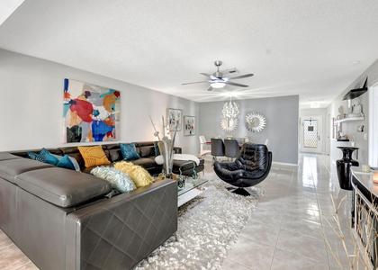 1930 Nw 18th Street - Photo 1