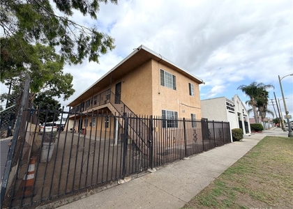 9137 S Broadway - Photo 1