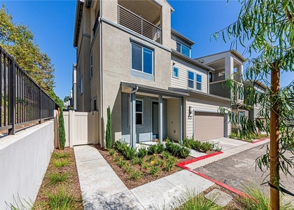 1713 Lychee Street - Photo 1