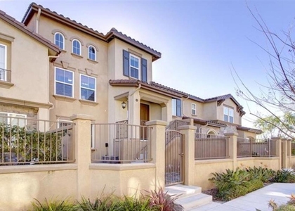 10428 Whitcomb Way - Photo 1
