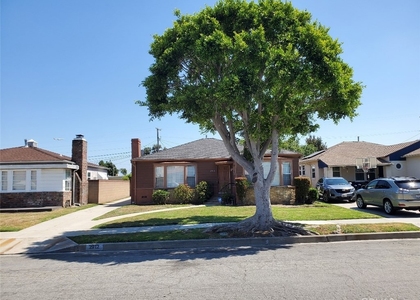 2912 W 82nd Place - Photo 1