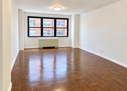 5th avenue - Photo 1