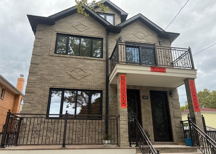 160-31 73rd Avenue - Photo 1