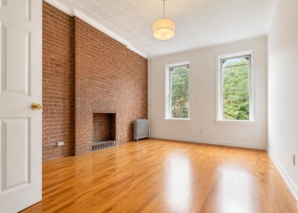179 Irving Avenue - Photo 1