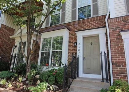 21783 Baldwin Square - Photo 1