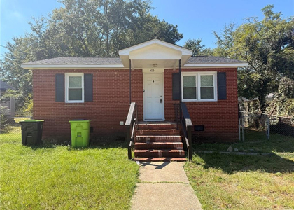 405 Laura Court - Photo 1