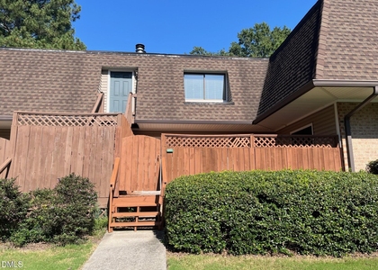 340 Summerwalk Circle - Photo 1
