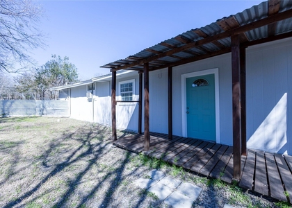 2304 Thrasher Ln - Photo 1