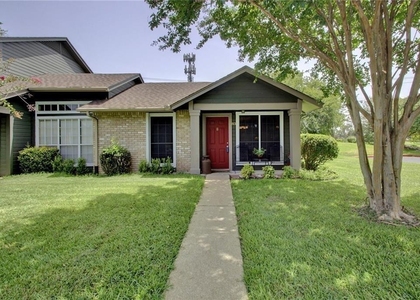 1015 E Yager Ln - Photo 1