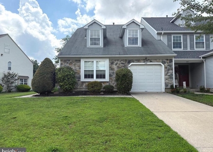 208 Hazelwood Lane - Photo 1