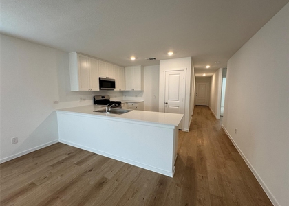 101 Silent Sky Ln - Photo 1