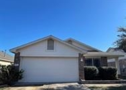 908 Sweet Leaf Ln - Photo 1
