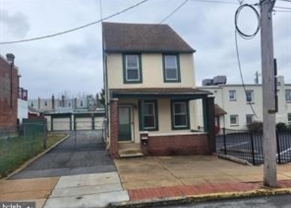 1934 W 9th Street - Photo 1