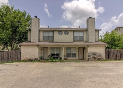 2211 Creekside Ln - Photo 1