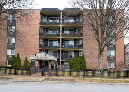 1 N Chestnut Avenue - Photo 1