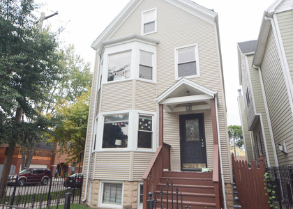 2101 W Montrose Avenue - Photo 1