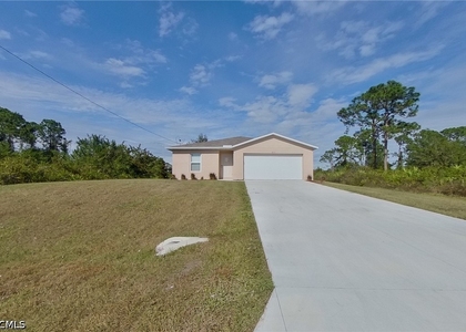 855 Cervantes Street E - Photo 1