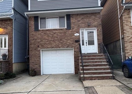 629 Sussex - Photo 1