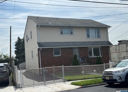 376 Harrison - Photo 1