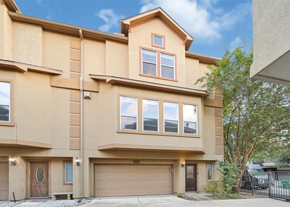 1402 Thompson Street - Photo 1