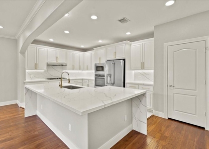 1518 Bingham Street - Photo 1