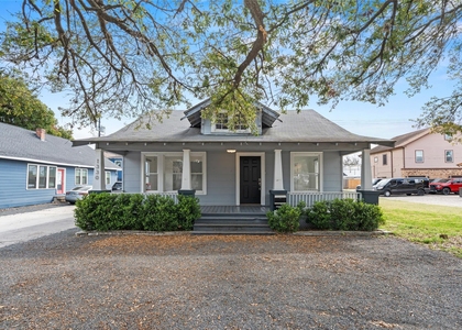 1330 Yale Street - Photo 1