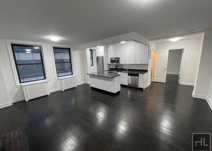 West 55 Street - Photo 1